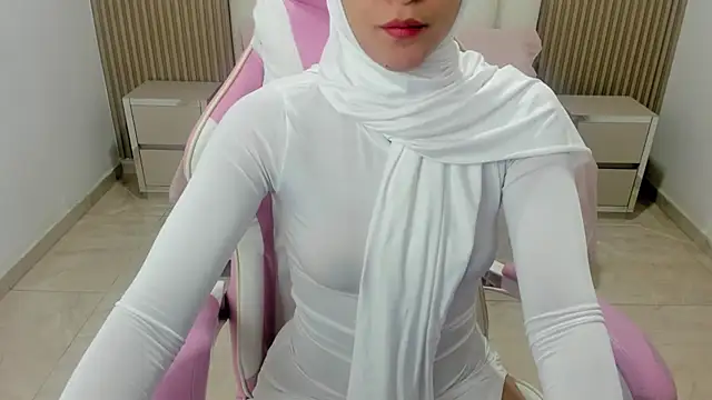 Hanaa latif online show from February 17, 2025, 11:55 am