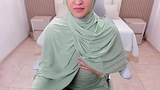 Hanaa latif online show from March 3, 2025, 5:18 pm