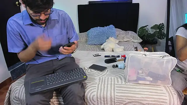 -soulmate-s online show from April 4, 2026, 3:20 pm