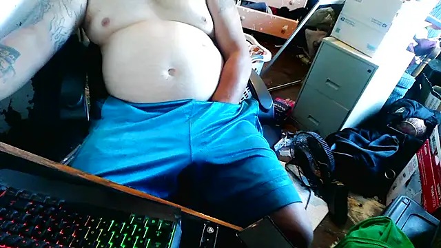 Snapshot of slickwill123 chatting on July 13, 2026, 10:56 pm slickwill123 online show from July 13, 2026, 10:56 pm