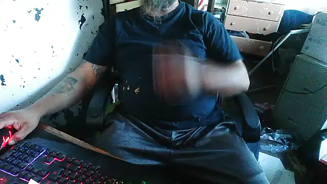 Snapshot of slickwill123 chatting on July 24, 2026, 12:19 am slickwill123 online show from July 24, 2026, 12:19 am