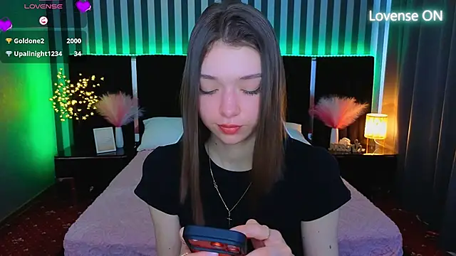 Snapshot of Cherry_Wipe chatting on June 1, 2026, 12:51 pm Cherry Wipe online show from June 1, 2026, 12:51 pm