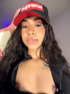 bella  honey online show from June 6, 2026, 2:38 am
