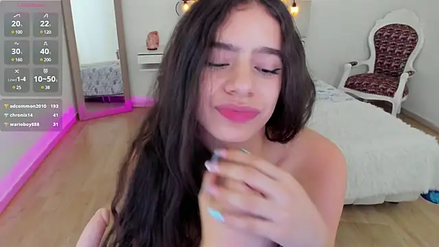 zoe turnner 18 online show from January 19, 2025, 2:28 pm