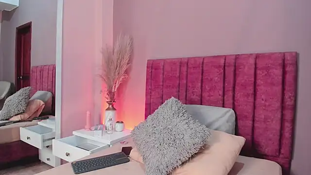 MelissaFoxx online show from November 8, 2025, 11:47 pm