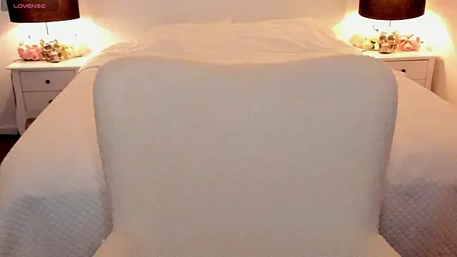 NatalyThorn88 online show from February 10, 2025, 7:49 pm