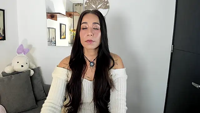 Snapshot of electra_hunt chatting on April 21, 2026, 12:56 am electra hunt online show from April 21, 2026, 12:56 am