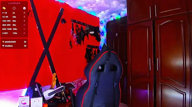 Snapshot of AliciaChelios chatting on March 10, 2025, 3:34 am AliciaChelios online show from March 10, 2025, 3:34 am