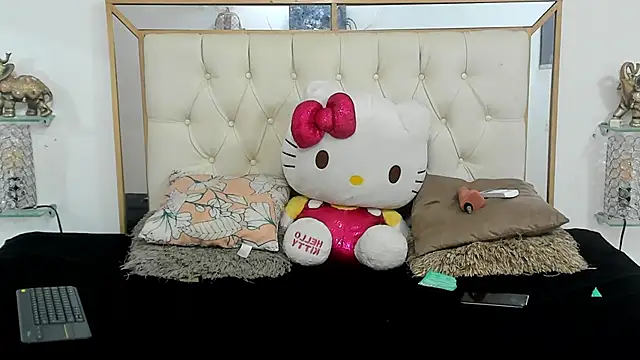 Snapshot of camila_sex_latina chatting on January 26, 2025, 2:24 am camila sex latina online show from January 26, 2025, 2:24 am