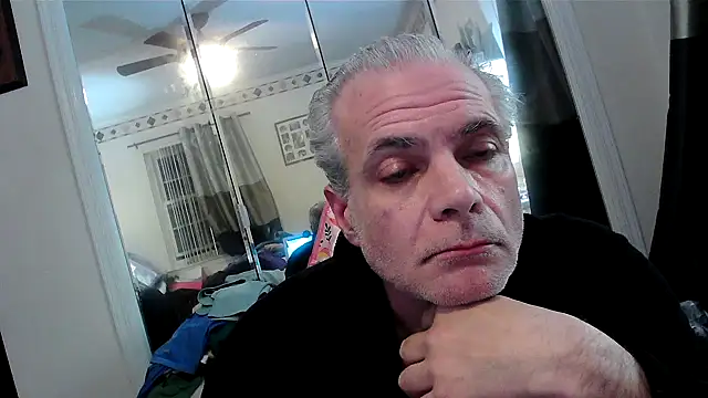 Hand69someguy online show from May 12, 2026, 2:08 am