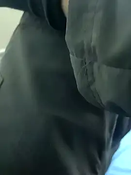 Snapshot of LAN69XXXX chatting on December 6, 2024, 6:50 pm LAN69XXXX online show from December 6, 2024, 6:50 pm