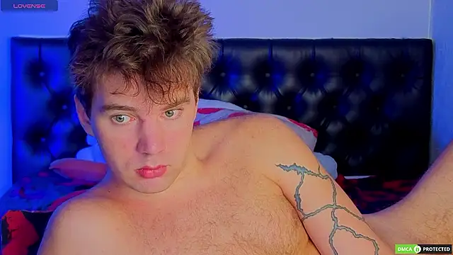 ArthurWhitee online show from February 28, 2026, 3:18 am