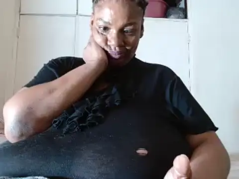 Snapshot of tinagiant chatting on March 12, 2025, 7:06 pm tinagiant online show from March 12, 2025, 7:06 pm