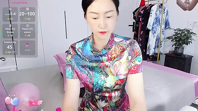 paopao-a online show from October 15, 2025, 3:17 am