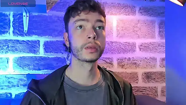 noah ricci online show from October 1, 2025, 12:33 pm