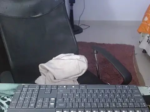 siatodo02 online show from March 22, 2025, 10:59 pm