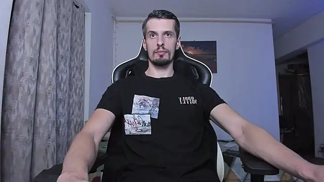 ToddClaytonn online show from September 12, 2025, 9:26 pm