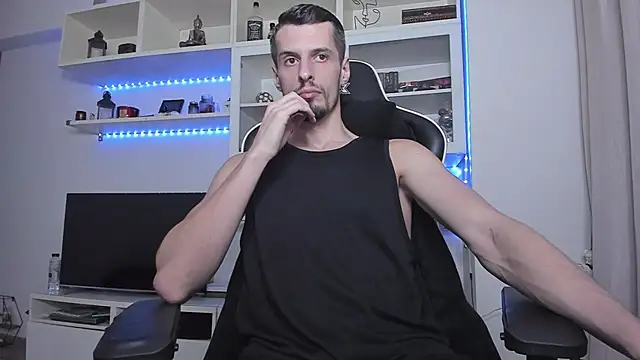 ToddClaytonn online show from October 10, 2025, 6:29 pm