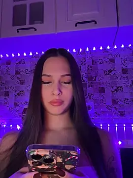 EricaWalls online show from February 1, 2025, 8:16 pm