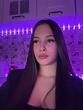 EricaWalls online show from February 8, 2025, 8:21 pm