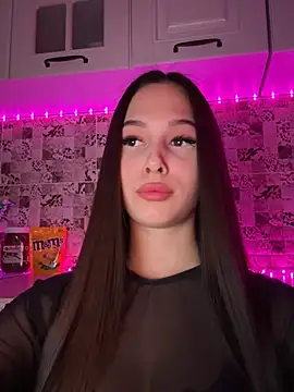 EricaWalls online show from February 17, 2025, 7:31 pm