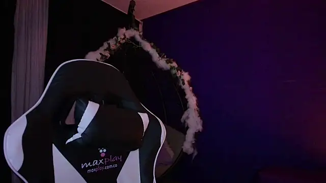 vanelope11 online show from September 21, 2025, 2:57 am