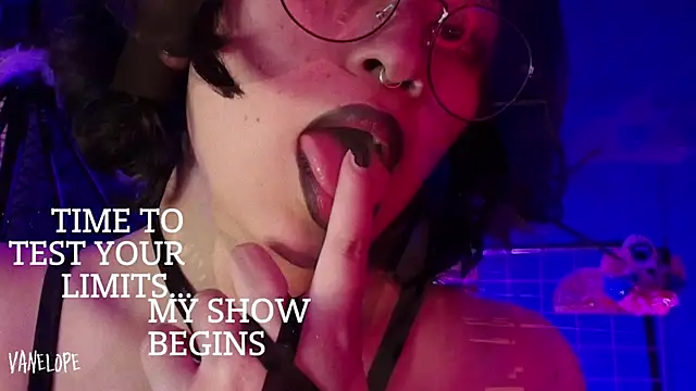 vanelope11 online show from October 25, 2025, 6:57 pm