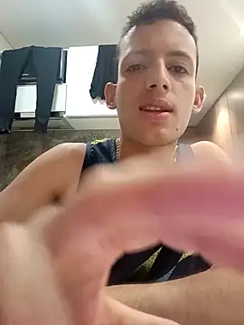 Snapshot of Duvan_Martinez23 chatting on May 10, 2026, 9:58 am Duvan Martinez23 online show from May 10, 2026, 9:58 am