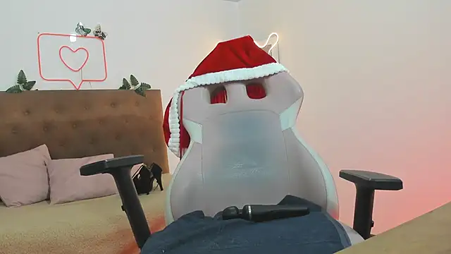 Samantta tay online show from December 23, 2024, 3:12 pm