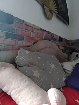 kriszy baby online show from March 12, 2026, 8:09 am