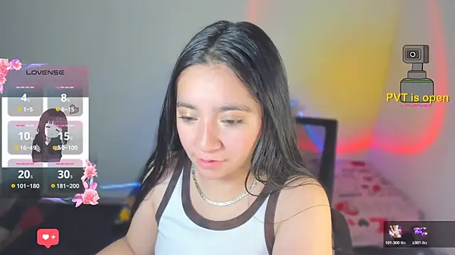 Snapshot of litle_mily_ chatting on December 4, 2025, 1:48 am litle mily online show from December 4, 2025, 1:48 am