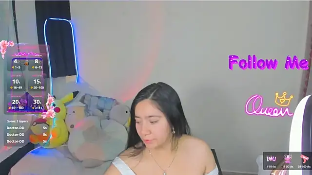 Snapshot of litle_mily_ chatting on March 26, 2026, 11:32 pm litle mily online show from March 26, 2026, 11:32 pm