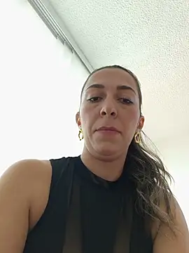 Snapshot of rachellboom chatting on August 1, 2026, 9:25 pm rachellboom online show from August 1, 2026, 9:25 pm