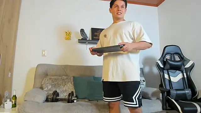 julian wallace online show from November 6, 2025, 2:34 am