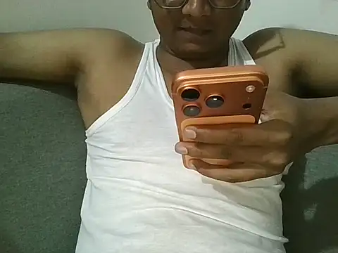 Snapshot of darshan_guj chatting on April 9, 2026, 6:13 pm darshan guj online show from April 9, 2026, 6:13 pm