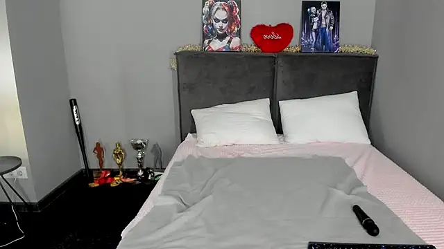 MuscleXXXBarbie online show from February 28, 2026, 1:45 pm