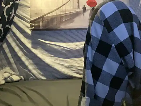 BigMac1596 online show from September 29, 2025, 11:37 am