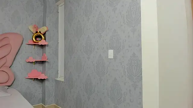 Snapshot of MaddyCute4u chatting on February 15, 2025, 11:28 am MaddyCute4u online show from February 15, 2025, 11:28 am