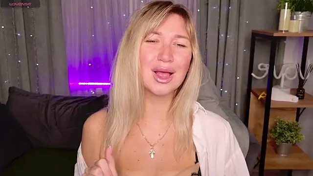 MilaBott online show from September 10, 2025, 8:20 pm