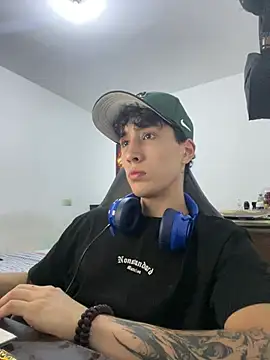 gojo satoru 18 online show from March 15, 2026, 11:44 pm