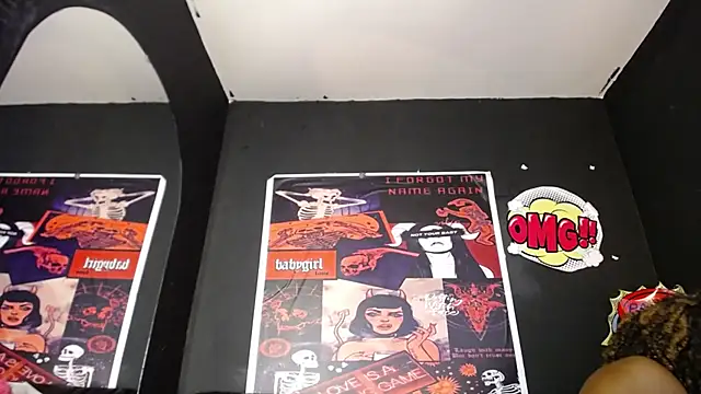 TIFFANYYSTAR online show from February 20, 2025, 7:30 pm