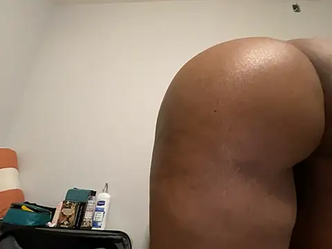 wynterheat online show from February 16, 2025, 6:21 am