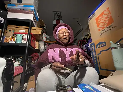 wynterheat online show from February 19, 2026, 9:49 am