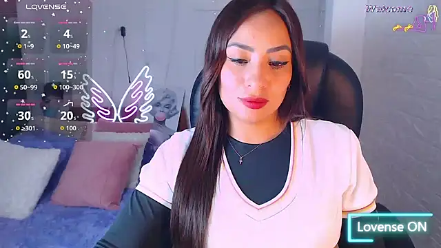 Snapshot of Paulina_627 chatting on June 17, 2026, 6:09 pm Paulina 627 online show from June 17, 2026, 6:09 pm