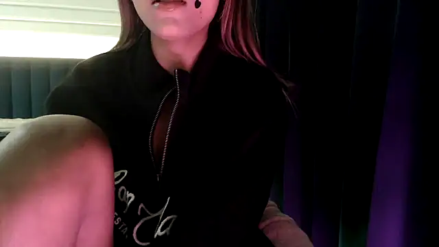 chhui mui online show from February 8, 2026, 5:38 pm