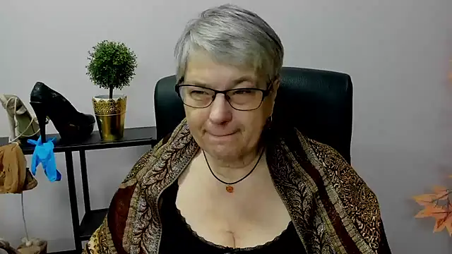 IrisDream online show from January 3, 2025, 7:16 am