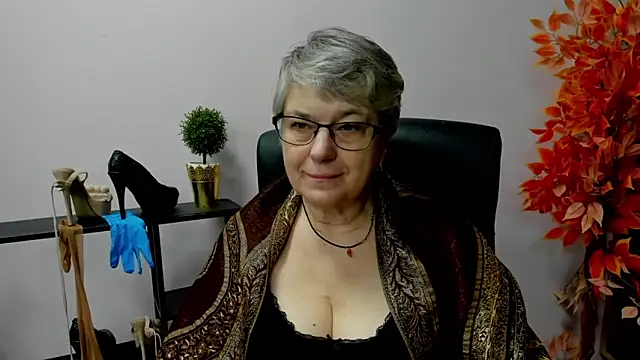 IrisDream online show from February 13, 2025, 10:34 am