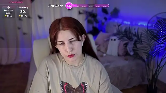 FoxyRayy online show from October 21, 2025, 1:23 pm