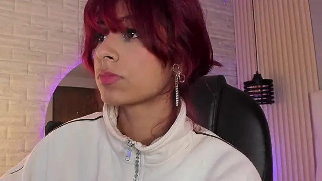 Snapshot of cloe__palmer chatting on December 11, 2024, 3:58 pm cloe palmer online show from December 11, 2024, 3:58 pm