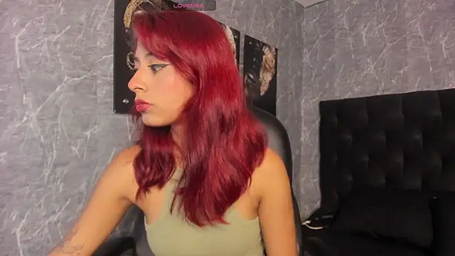 Snapshot of cloe__palmer chatting on February 12, 2025, 12:01 pm cloe palmer online show from February 12, 2025, 12:01 pm